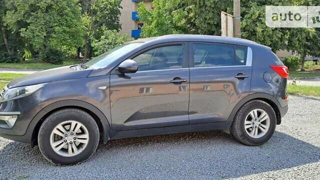 Серый Киа Sportage, объемом двигателя 1.7 л и пробегом 130 тыс. км за 12600 $, фото 1 на Automoto.ua