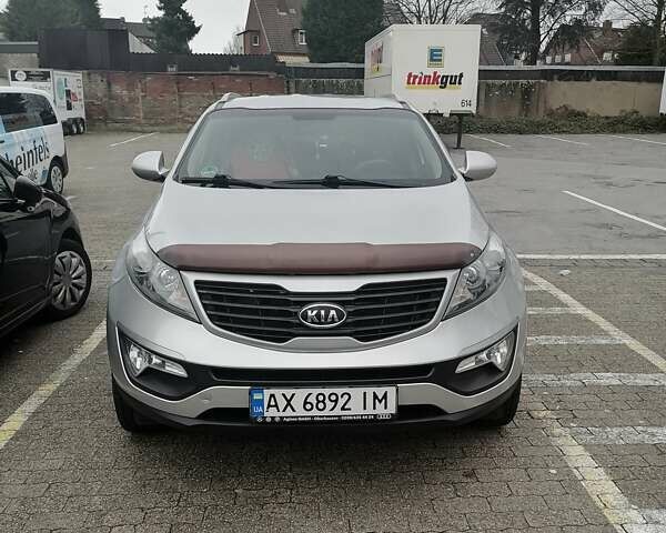 Сірий Кіа Sportage, об'ємом двигуна 0 л та пробігом 172 тис. км за 12000 $, фото 1 на Automoto.ua