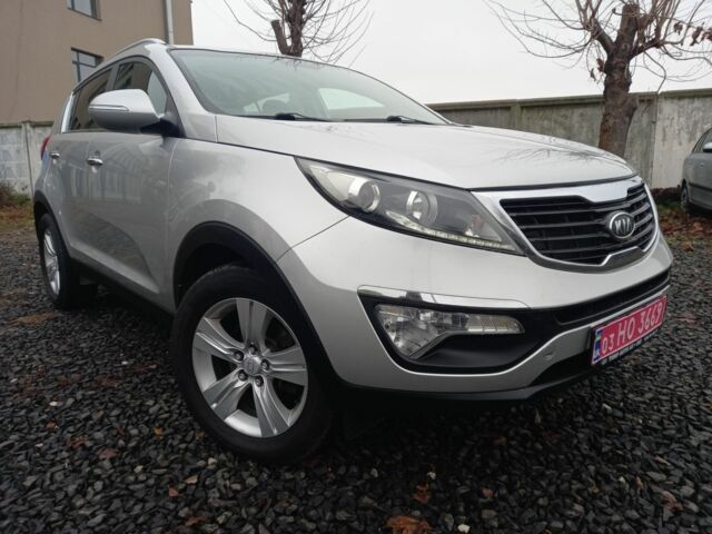 Серый Киа Sportage, объемом двигателя 1.7 л и пробегом 227 тыс. км за 11999 $, фото 1 на Automoto.ua