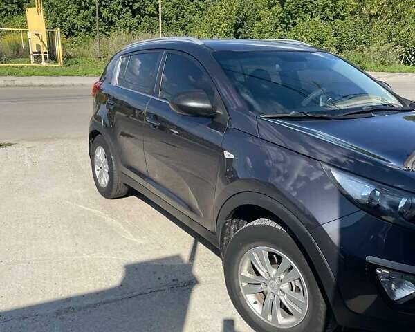 Серый Киа Sportage, объемом двигателя 2 л и пробегом 188 тыс. км за 13000 $, фото 1 на Automoto.ua