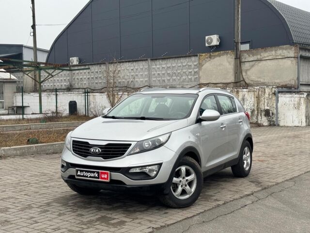 Серый Киа Sportage, объемом двигателя 2 л и пробегом 144 тыс. км за 11990 $, фото 1 на Automoto.ua