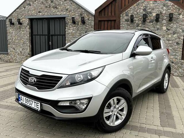 Серый Киа Sportage, объемом двигателя 2 л и пробегом 109 тыс. км за 13900 $, фото 1 на Automoto.ua
