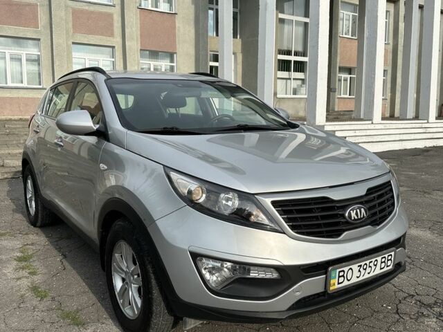 Серый Киа Sportage, объемом двигателя 1.7 л и пробегом 220 тыс. км за 10300 $, фото 1 на Automoto.ua