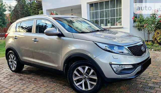 Серый Киа Sportage, объемом двигателя 2 л и пробегом 154 тыс. км за 12799 $, фото 1 на Automoto.ua