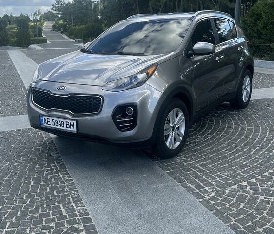 Сірий Кіа Sportage, об'ємом двигуна 2.4 л та пробігом 122 тис. км за 14200 $, фото 1 на Automoto.ua