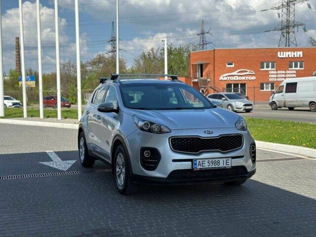 Серый Киа Sportage, объемом двигателя 1.7 л и пробегом 192 тыс. км за 14999 $, фото 1 на Automoto.ua