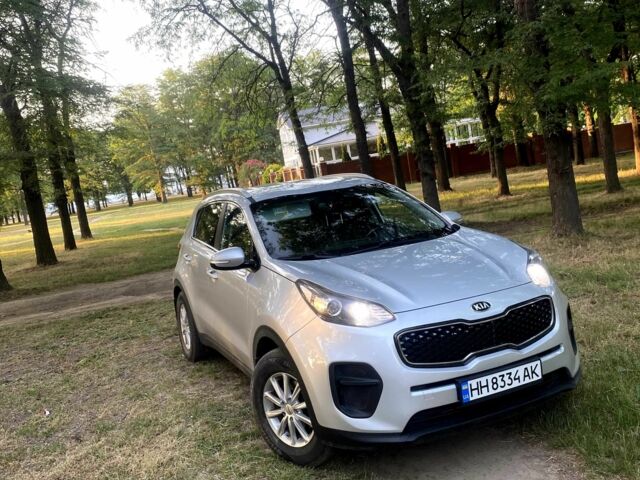 Серый Киа Sportage, объемом двигателя 1.7 л и пробегом 212 тыс. км за 17999 $, фото 1 на Automoto.ua