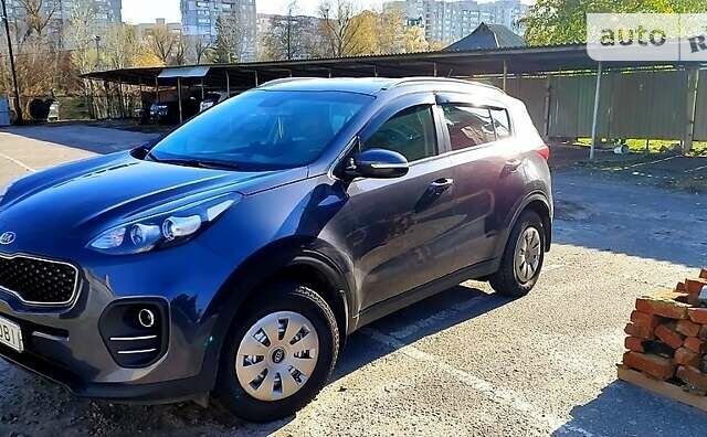 Серый Киа Sportage, объемом двигателя 1.7 л и пробегом 97 тыс. км за 18000 $, фото 1 на Automoto.ua