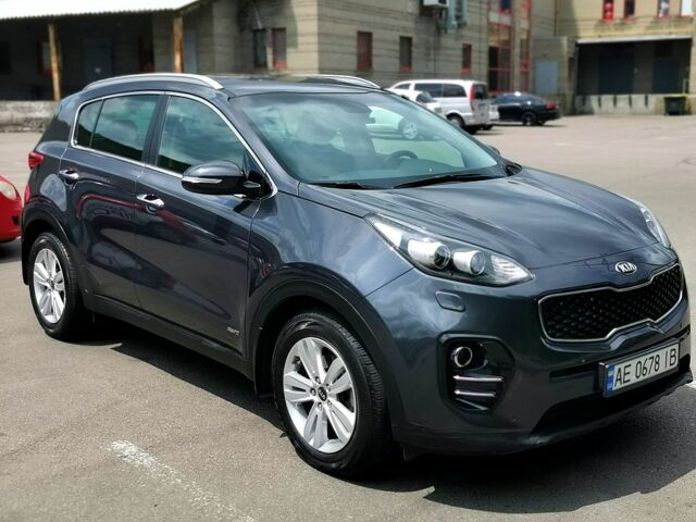 Кіа Sportage 2018 у Дніпро (Дніпропетровську) на Automoto.ua Сірий Кіа Sportage, об'ємом двигуна 2 л та пробігом 62 тис. км за 22500 $, фото 1 на Automoto.ua