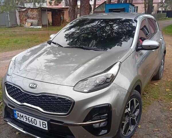 Серый Киа Sportage, объемом двигателя 1.6 л и пробегом 165 тыс. км за 18000 $, фото 1 на Automoto.ua