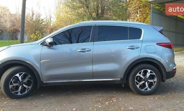 Сірий Кіа Sportage, об'ємом двигуна 2 л та пробігом 43 тис. км за 26000 $, фото 1 на Automoto.ua