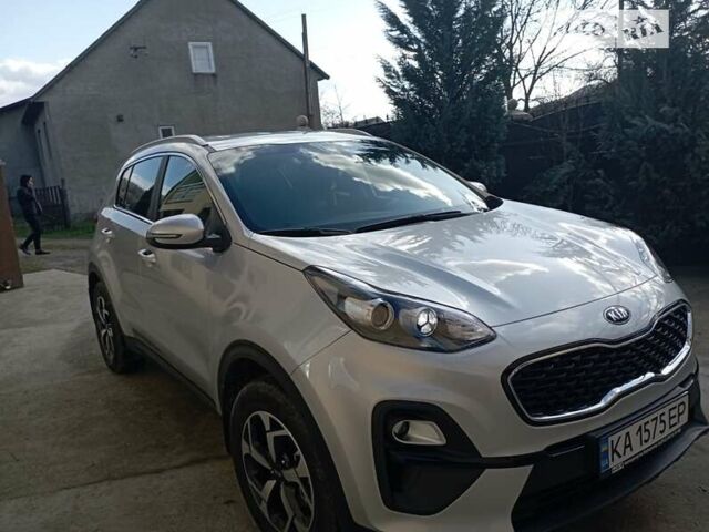 Сірий Кіа Sportage, об'ємом двигуна 1.59 л та пробігом 6 тис. км за 20500 $, фото 1 на Automoto.ua