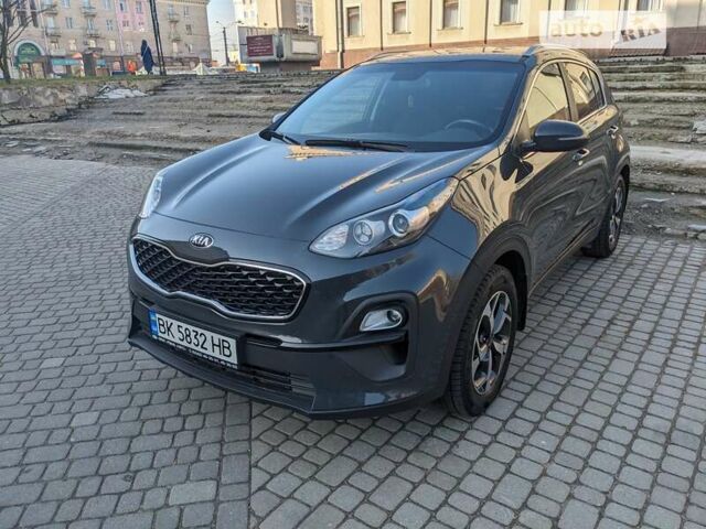 Сірий Кіа Sportage, об'ємом двигуна 1.59 л та пробігом 45 тис. км за 21000 $, фото 1 на Automoto.ua