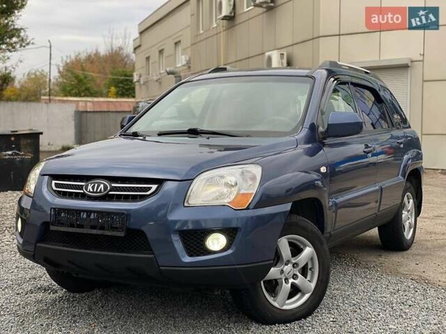 Синий Киа Sportage, объемом двигателя 0 л и пробегом 140 тыс. км за 7799 $, фото 1 на Automoto.ua