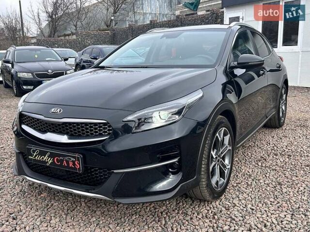 Чорний Кіа XCeed, об'ємом двигуна 1.35 л та пробігом 67 тис. км за 19000 $, фото 1 на Automoto.ua