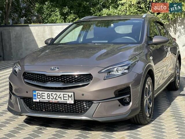 Коричневый Киа XCeed, объемом двигателя 1.35 л и пробегом 21 тыс. км за 18999 $, фото 1 на Automoto.ua