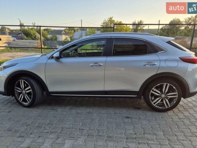 Серый Киа XCeed, объемом двигателя 1.4 л и пробегом 21 тыс. км за 17200 $, фото 1 на Automoto.ua