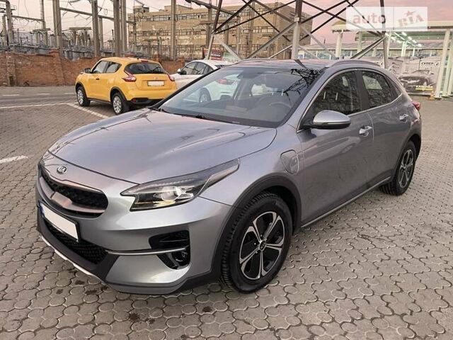 Сірий Кіа XCeed, об'ємом двигуна 1.6 л та пробігом 128 тис. км за 21700 $, фото 1 на Automoto.ua