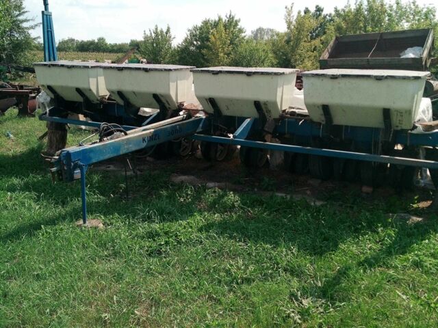 Синий Кинзе 3000, объемом двигателя 0 л и пробегом 0 тыс. км за 15000 $, фото 1 на Automoto.ua