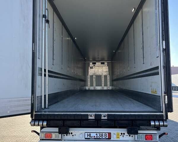 Чорний Кроне СД, об'ємом двигуна 0 л та пробігом 0 тис. км за 45950 $, фото 1 на Automoto.ua