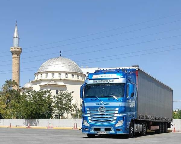 Серый Кроне Mega, объемом двигателя 0 л и пробегом 700 тыс. км за 5000 $, фото 1 на Automoto.ua