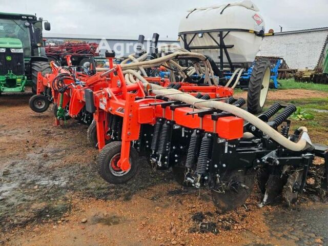 Красный Кун Другая, объемом двигателя 0 л и пробегом 0 тыс. км за 145204 $, фото 1 на Automoto.ua