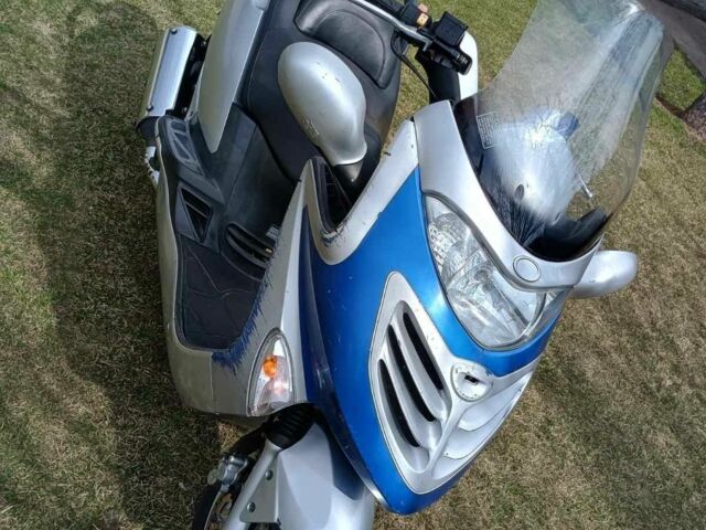 Кимко Гранд Динк, объемом двигателя 0 л и пробегом 0 тыс. км за 1000 $, фото 1 на Automoto.ua