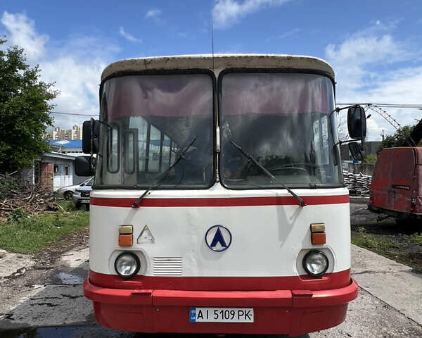 ЛАЗ 695, объемом двигателя 0 л и пробегом 100 тыс. км за 2900 $, фото 1 на Automoto.ua