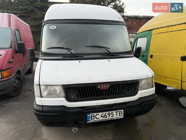 Белый ЛДВ Конвой, объемом двигателя 2.5 л и пробегом 350 тыс. км за 4000 $, фото 1 на Automoto.ua