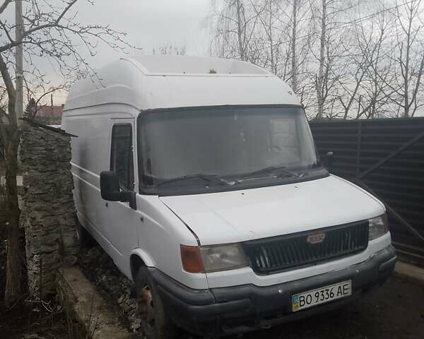 Белый ЛДВ Конвой, объемом двигателя 2.5 л и пробегом 400 тыс. км за 1850 $, фото 1 на Automoto.ua