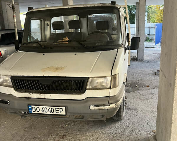 Білий ЛДВ Конвой вант., об'ємом двигуна 2.4 л та пробігом 80 тис. км за 4700 $, фото 1 на Automoto.ua