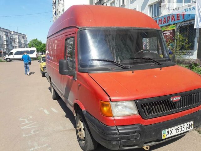 Красный ЛДВ Конвой груз., объемом двигателя 2.5 л и пробегом 476 тыс. км за 1800 $, фото 1 на Automoto.ua