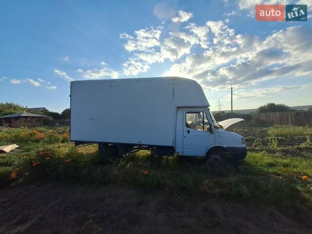 ЛДВ Конвой груз., объемом двигателя 2.4 л и пробегом 300 тыс. км за 2000 $, фото 1 на Automoto.ua