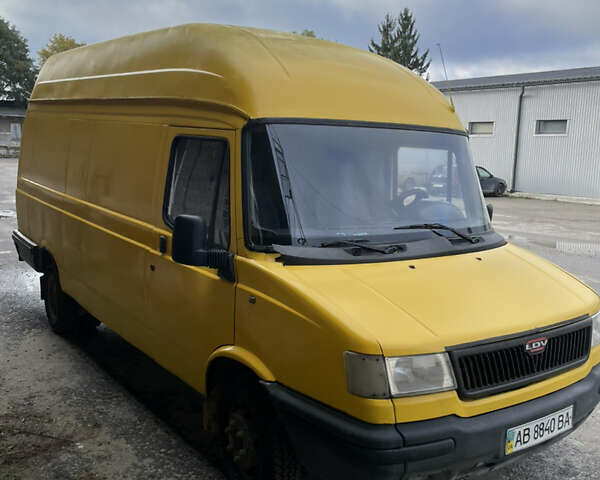 Желтый ЛДВ Конвой, объемом двигателя 0 л и пробегом 137 тыс. км за 2500 $, фото 1 на Automoto.ua