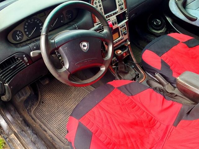 Лянча Либра, объемом двигателя 1.9 л и пробегом 200 тыс. км за 1000 $, фото 1 на Automoto.ua