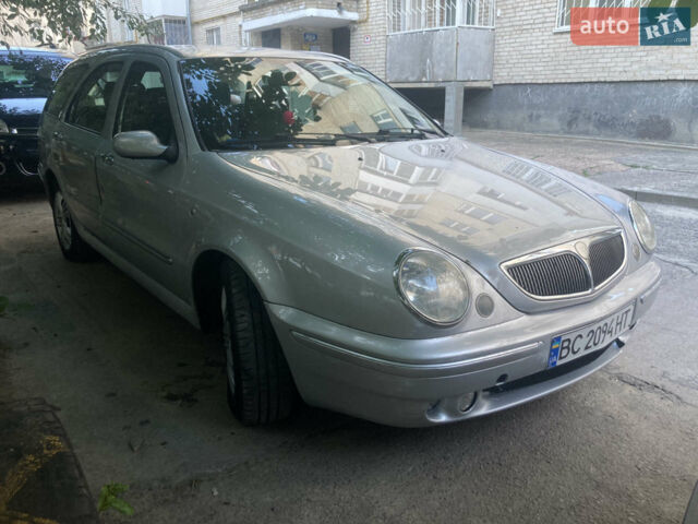 Сірий Лянча Lybra, об'ємом двигуна 1.91 л та пробігом 250 тис. км за 2499 $, фото 1 на Automoto.ua