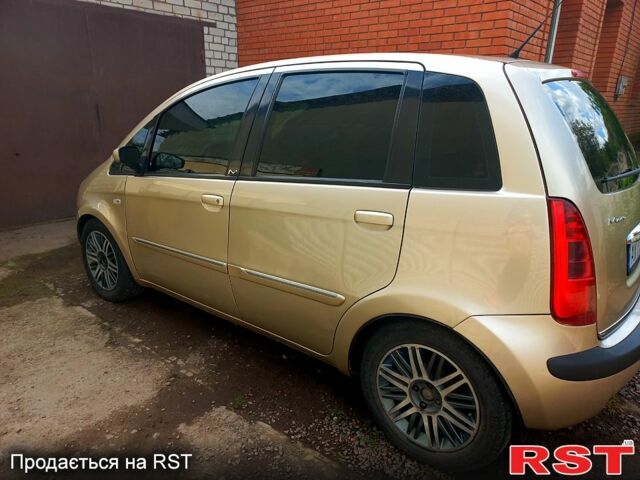 Бежевий Лянча Musa, об'ємом двигуна 1.4 л та пробігом 184 тис. км за 4500 $, фото 1 на Automoto.ua