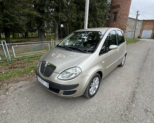 Лянча Musa, об'ємом двигуна 1.4 л та пробігом 280 тис. км за 3500 $, фото 1 на Automoto.ua
