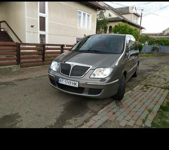 Серый Лянча Федра, объемом двигателя 2 л и пробегом 270 тыс. км за 4999 $, фото 1 на Automoto.ua