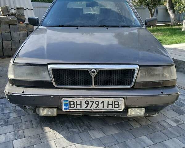 Сірий Лянча Thema, об'ємом двигуна 2 л та пробігом 364 тис. км за 1250 $, фото 1 на Automoto.ua