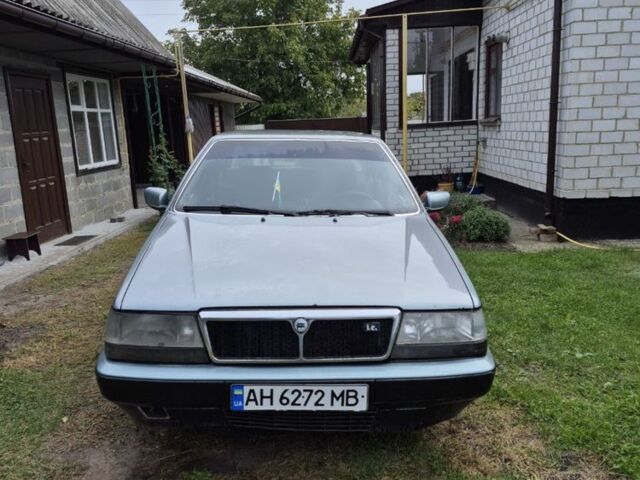 Зелений Лянча Thema, об'ємом двигуна 2 л та пробігом 300 тис. км за 1700 $, фото 1 на Automoto.ua