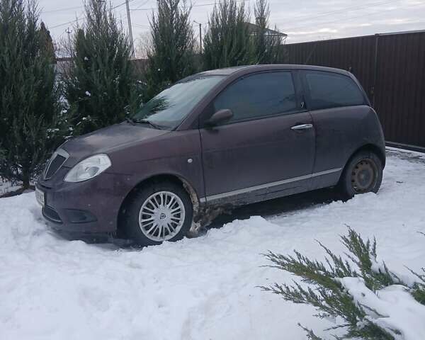 Красный Лянча Ипсилон, объемом двигателя 1.37 л и пробегом 50 тыс. км за 3564 $, фото 1 на Automoto.ua