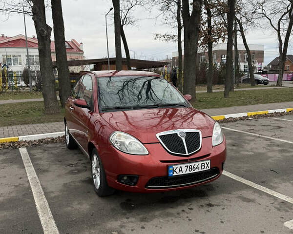 Червоний Лянча Іпсілон, об'ємом двигуна 1.37 л та пробігом 192 тис. км за 3700 $, фото 1 на Automoto.ua