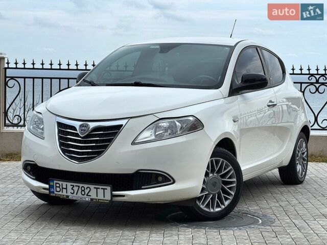 Лянча Іпсілон, об'ємом двигуна 1.2 л та пробігом 125 тис. км за 4700 $, фото 1 на Automoto.ua