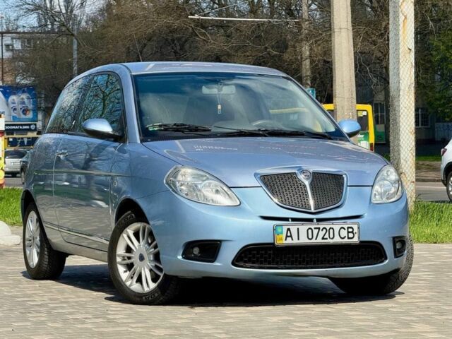 Синій Лянча Іпсілон, об'ємом двигуна 1.4 л та пробігом 144 тис. км за 3400 $, фото 1 на Automoto.ua