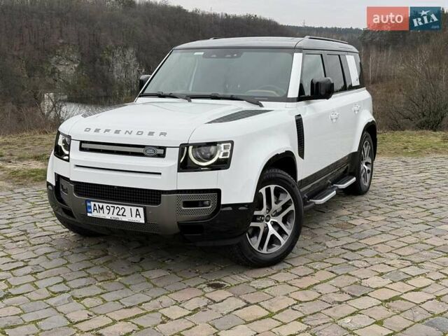 Білий Ленд Ровер Дефендер, об'ємом двигуна 3 л та пробігом 33 тис. км за 89000 $, фото 1 на Automoto.ua