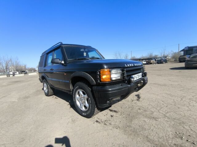 Чорний Ленд Ровер Дефендер, об'ємом двигуна 2.5 л та пробігом 380 тис. км за 3680 $, фото 1 на Automoto.ua