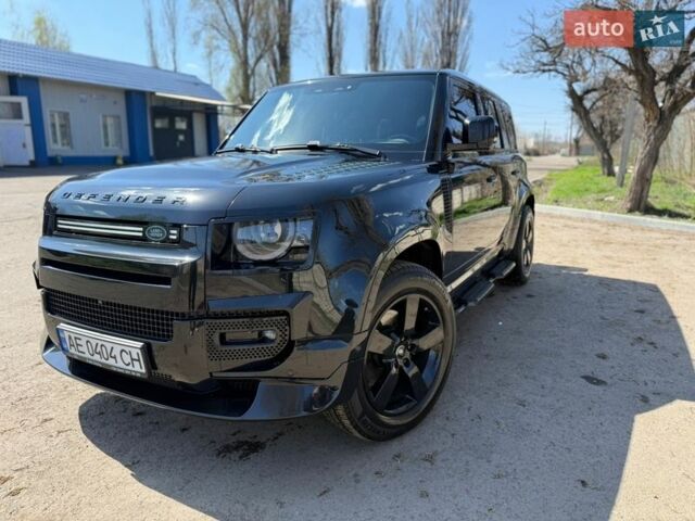 Чорний Ленд Ровер Дефендер, об'ємом двигуна 2 л та пробігом 92 тис. км за 54500 $, фото 1 на Automoto.ua
