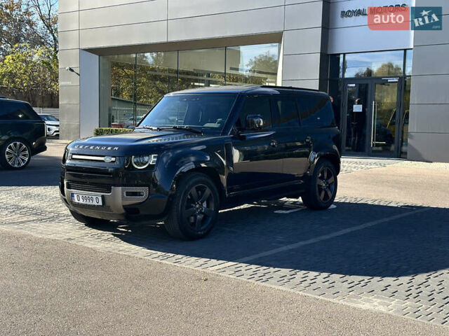 Чорний Ленд Ровер Дефендер, об'ємом двигуна 2 л та пробігом 47 тис. км за 75900 $, фото 1 на Automoto.ua