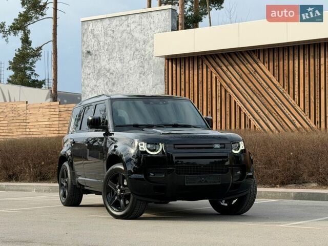 Черный Ленд Ровер Дефендер, объемом двигателя 3 л и пробегом 72 тыс. км за 75999 $, фото 1 на Automoto.ua